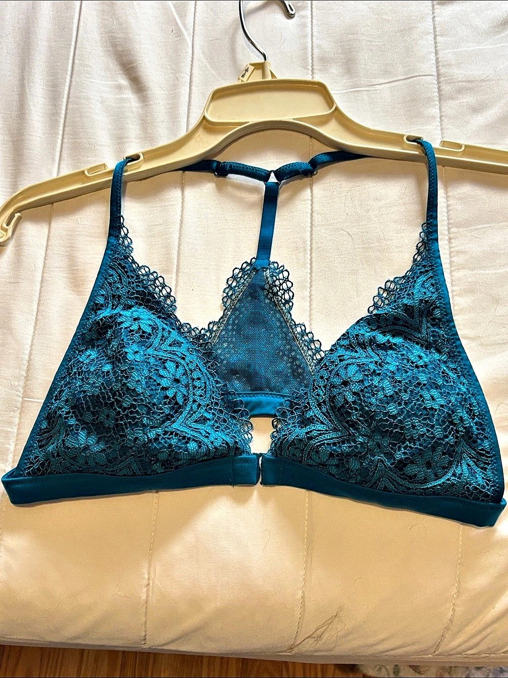 Victoria's Secret Body by Victoria Front Close Lace Bralette Lace Bra in Teal